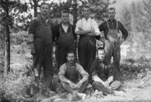Ukrainian internment prisoners during WWI in Canada